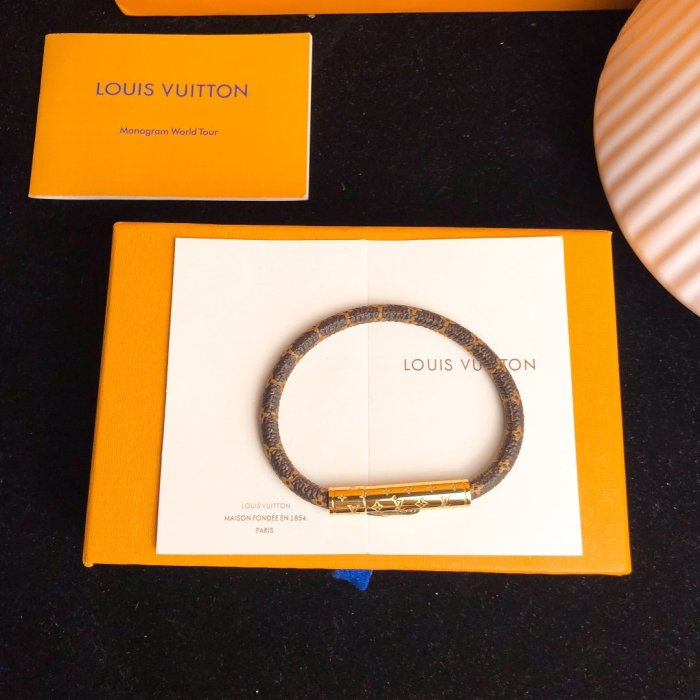 Louis Vuitton Luxury Womens Bracelet