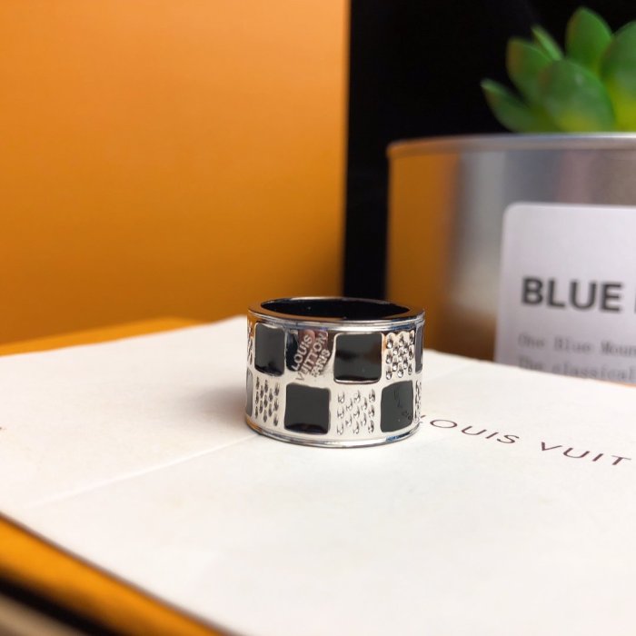 Louis Vuitton Luxury Womens Ring