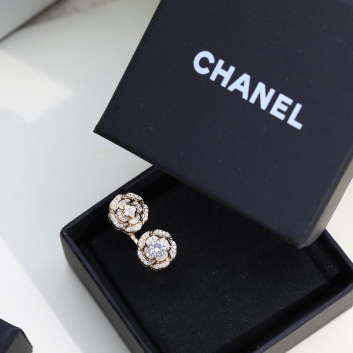 Chanel Luxury Womens Ring