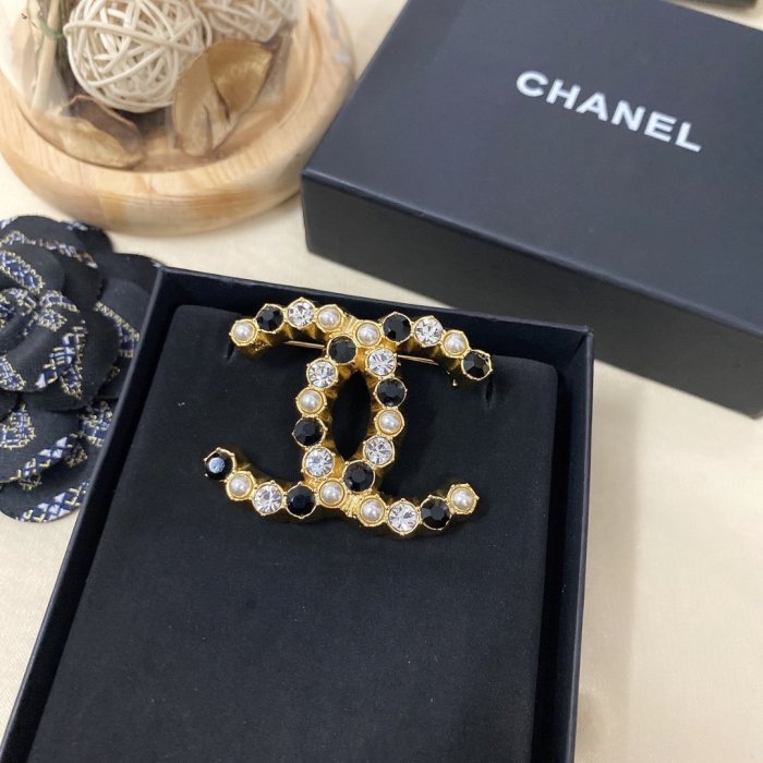 Chanel Luxury Womens Brooche
