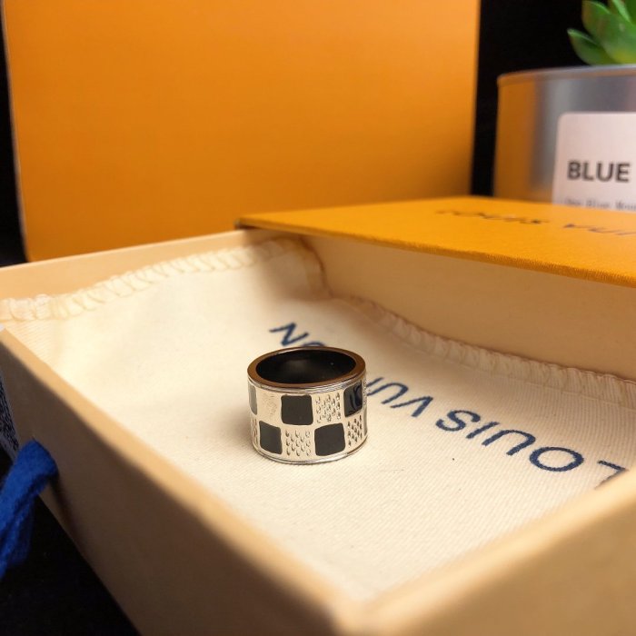 Louis Vuitton Luxury Womens Ring