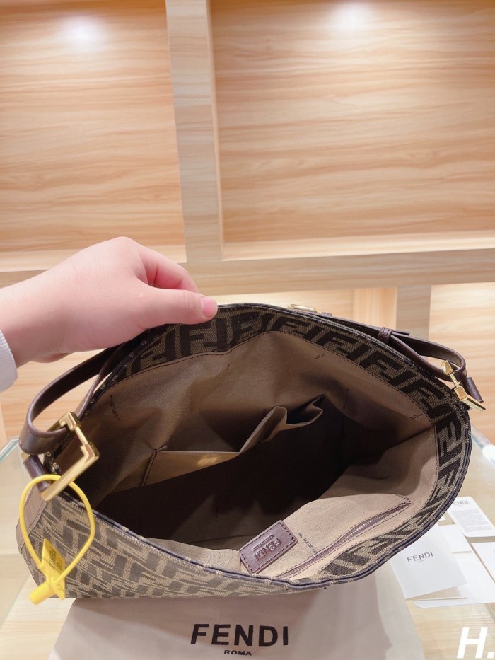 Fendi Womens Bags Shoulder Bags Luxury Brand FENDI Way MEDIUM leather bag