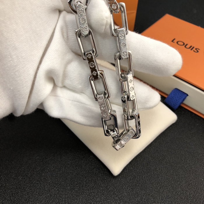 Louis Vuitton Luxury Womens Bracelet Luxury Brand with Original Box