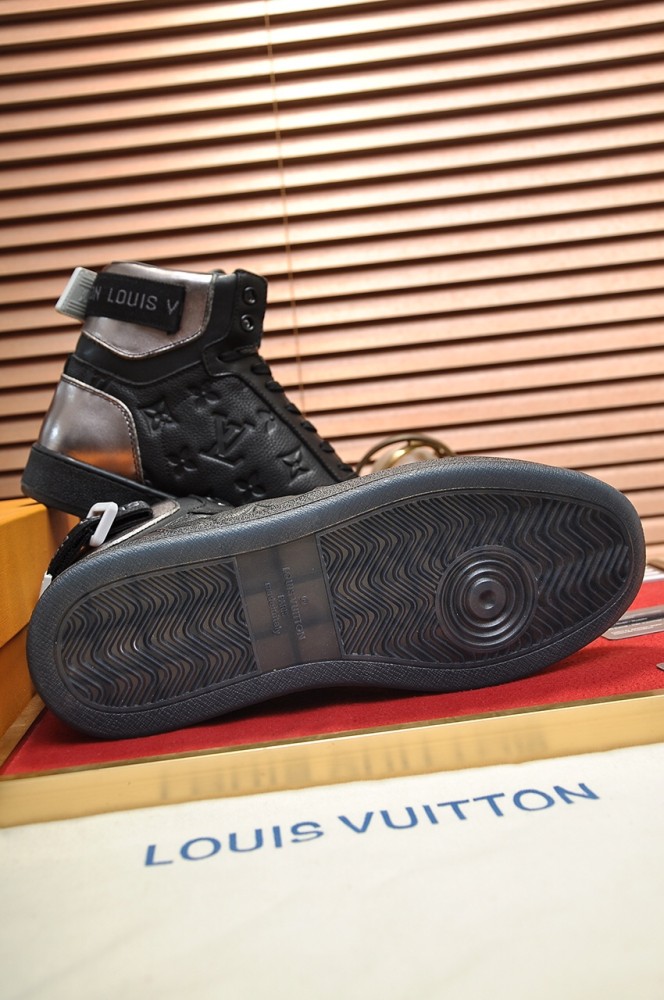 Louis Vuitton Men Shoes Sneakers Casual Luxury Brand RIVOLI SNEAKER BOOT with Original Box