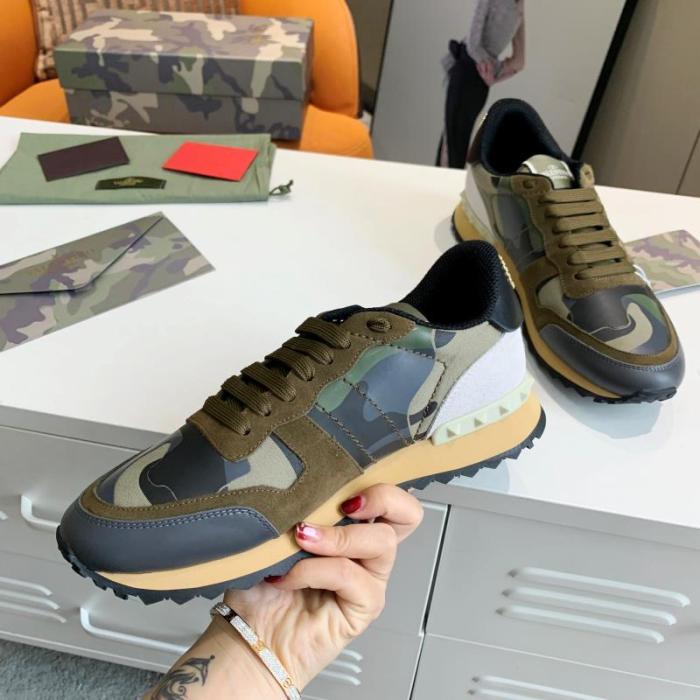 Valentino Men Shoes Fashion Design Luxury Brand ROCKSTUD CALFSKIN SNEAKER with Original Box