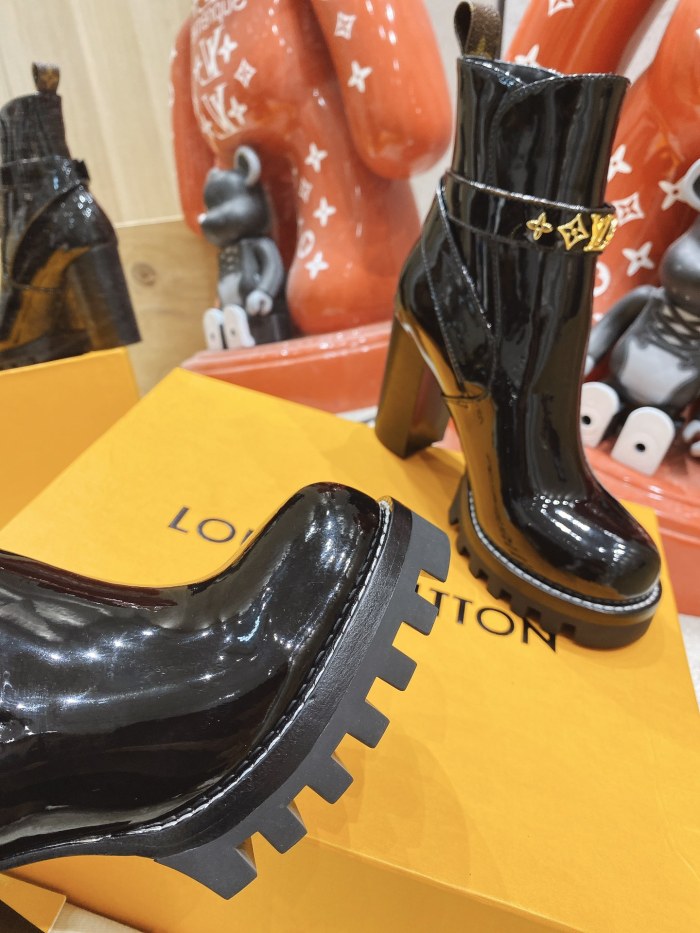 Louis Vuitton Women Shoes Boots Luxury Brand STAR TRAIL ANKLE BOOT 1A94NS with Original Box