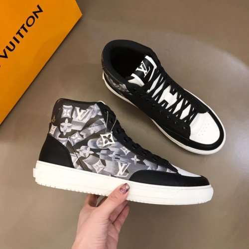 Louis Vuitton Men Shoes Fashion Sneakers Luxury Brand Mens Charlie Sneaker Casual Shoes with Original Box