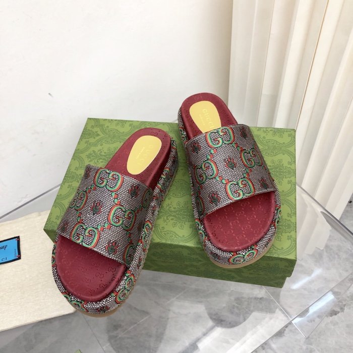 Gucci Womens Shoes Sandals Slides Slippers Luxury Brand Thick Sole Design Women's GG canvas slide sandal with Original Box 624695 H6320 9763