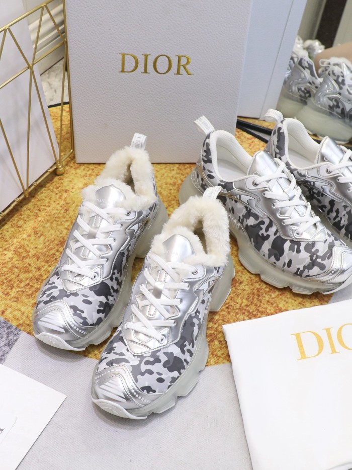 Dior Womens Shoes Sneakers Luxury Brand DIOR VIBE SNEAKER with Original Box Unisex Design Mesh and Technical Fabric