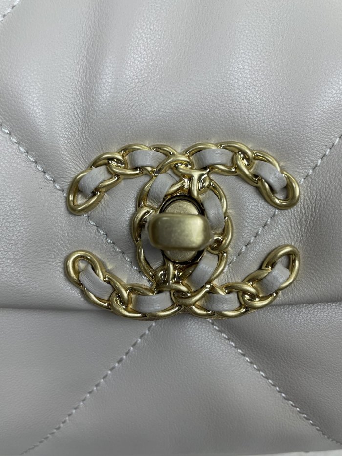 Chanel Womens Bags Shoulder Messenger Bags Chanel 19 Flap Bag Luxury Brand with Original Box