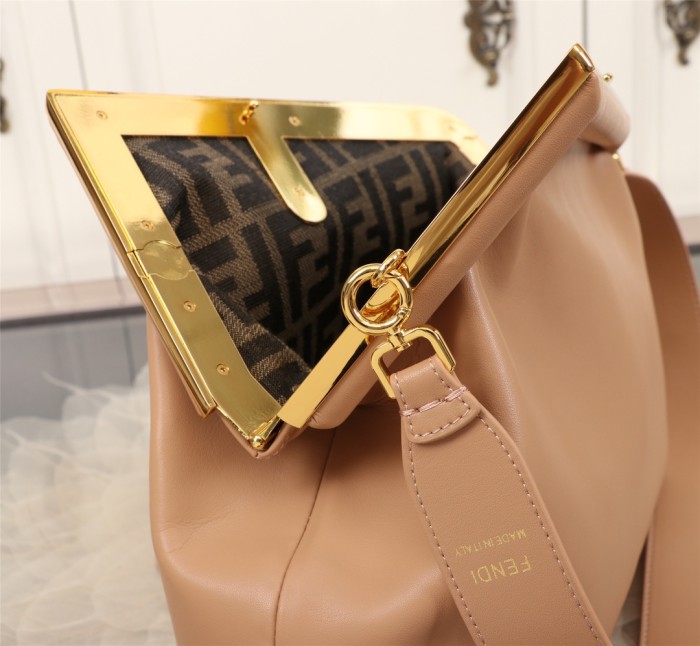 Fendi Womens Bags Clutch Luxury Brand FENDI FIRST MEDIUM Black leather bag 8BP127ABVEF0KUR without Original Box