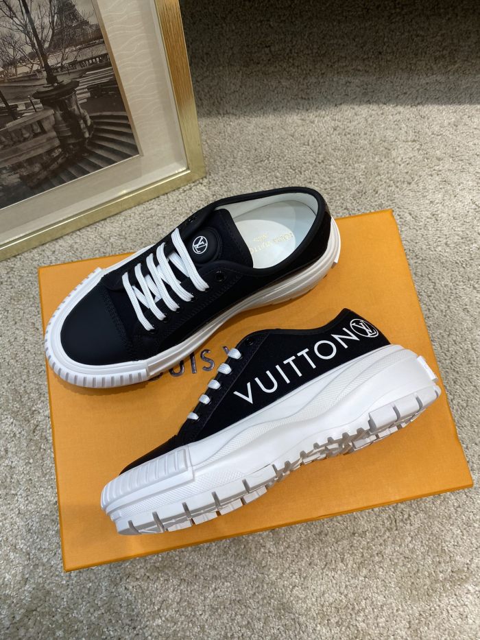 Louis Vuitton Womens Shoes Fashion Boots Luxury Brand LV SQUAD SNEAKER with Original Box 1A941O