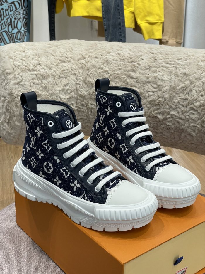 Louis Vuitton Womens Shoes Fashion Boots Luxury Brand LV SQUAD SNEAKER BOOT with Original Box 1A9S19