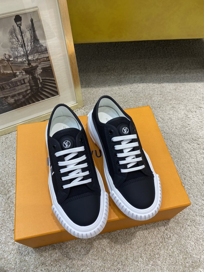 Louis Vuitton Womens Shoes Fashion Boots Luxury Brand LV SQUAD SNEAKER with Original Box 1A941O