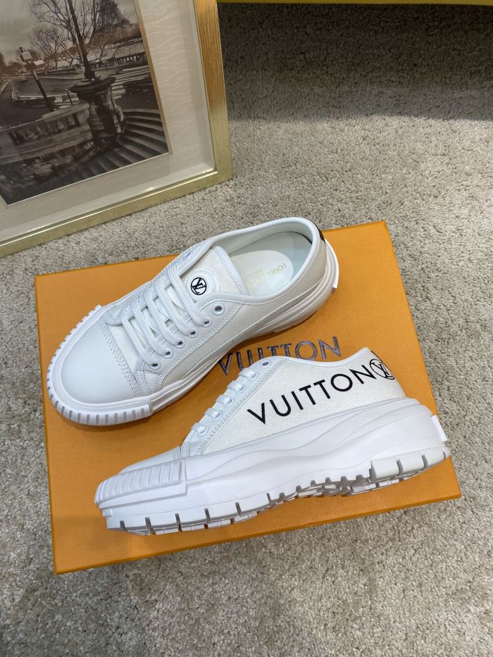 Louis Vuitton Womens Shoes Fashion Boots Luxury Brand LV SQUAD SNEAKER with Original Box 1A9424