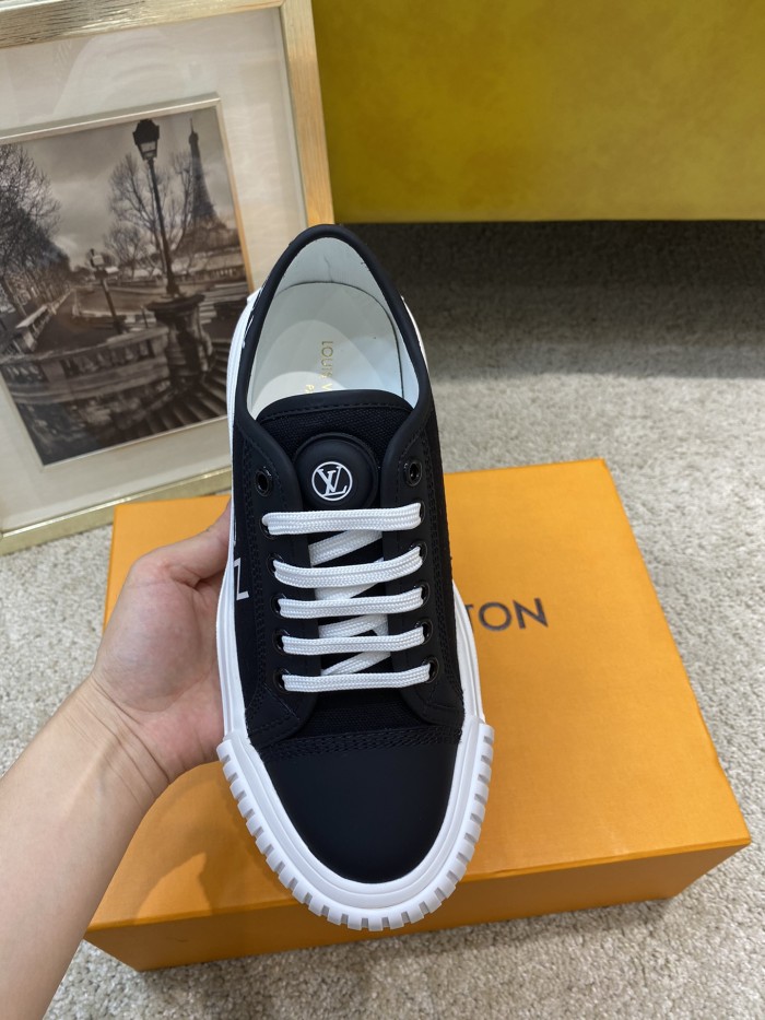 Louis Vuitton Womens Shoes Fashion Boots Luxury Brand LV SQUAD SNEAKER with Original Box 1A941O