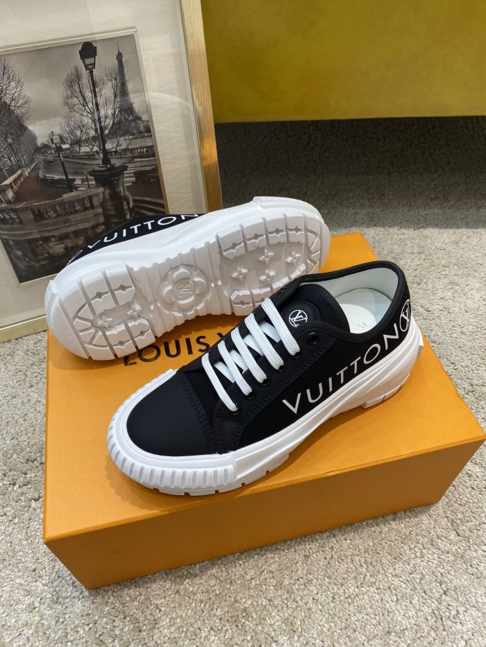 Louis Vuitton Womens Shoes Fashion Boots Luxury Brand LV SQUAD SNEAKER with Original Box 1A941O