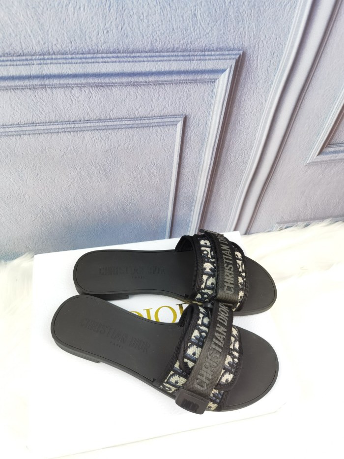 Dior Women Shoes Mule DWAY DIO(R)EVOLUTION SLIDE Luxury Brand DIO(R)EVOLUTION SLIDE Shiny Technical Fabric with Deep Blue Dior Oblique Print KCQ431OBY_S56B