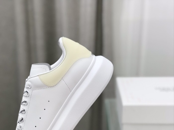 Alexander McQueen Women Shoes Sneakers Fashion Design Luxury Brand with Original Box