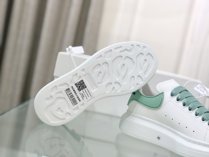 Alexander McQueen Women Shoes Sneakers Fashion Design Luxury Brand with Original Box