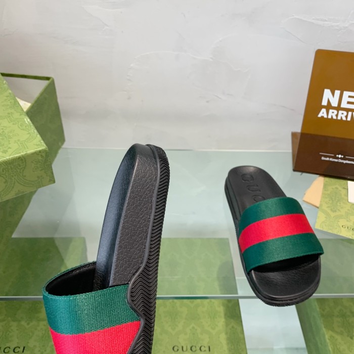 Gucci Mens Shoes Flat Sandals Slippers Luxury Brand Men's Web rubber slide sandal with Original Box 429469 GIB10 9079