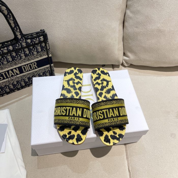 Dior Women Shoes DWAY HEELED SLIDE Embroidered Cotton Luxury Brand Womens Sandals Slippers with Original Box KCQ244ERC_S56B