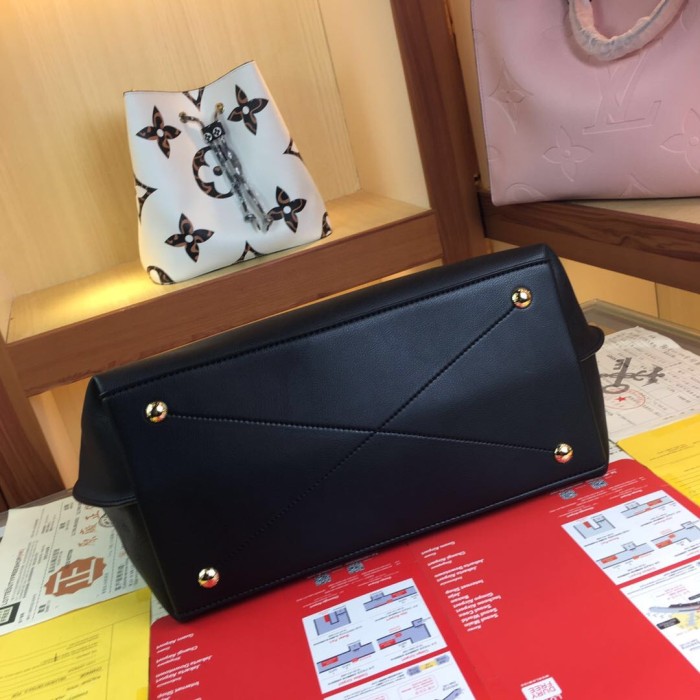 Louis Vuitton Womens Bags Messenger Shoulder Bags Handbags Luxury Brand CARMEL M52950 Black Mahina perforated calf leather