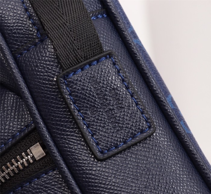 Louis Vuitton Mens Bag Luxury Brand Fashion Type Outdoor Messenger M30242 with Original Box