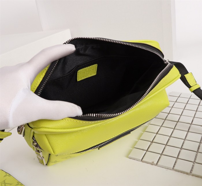 Louis Vuitton Mens Bag Luxury Brand Fashion Type Outdoor Messenger M30242 with Original Box