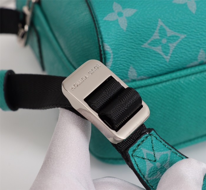 Louis Vuitton Mens Bag Luxury Brand Fashion Type Outdoor Messenger M30242 with Original Box