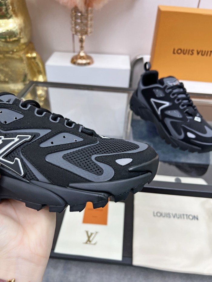 Louis Vuitton Men Shoes Fashion Sneakers Luxury Brand Mens LV RUNNER TATIC SNEAKER Black Mix of materials with Original Box 1A9UO2