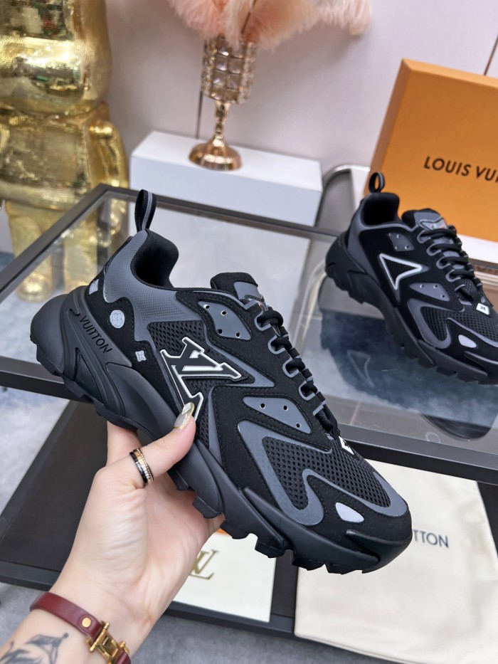 Louis Vuitton Men Shoes Fashion Sneakers Luxury Brand Mens LV RUNNER TATIC SNEAKER Black Mix of materials with Original Box 1A9UO2