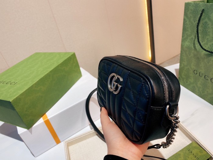 Gucci Womens Bags GG Marmont matelassé mini bag Gucci shoulder bag Luxury Brand with Original Box 634936 UM8BN 1000
