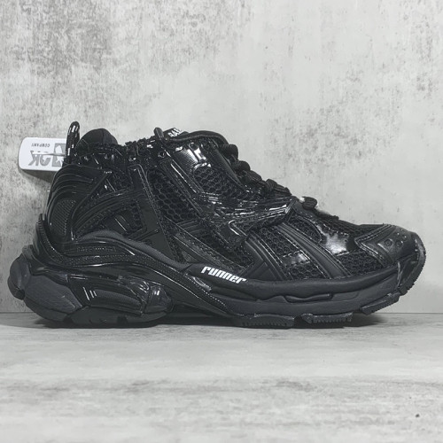 Balenciaga Mens Shoes Sneakers Luxury Brand Runner Sneaker in black mesh and nylon with Original Box 656065W3RA11000