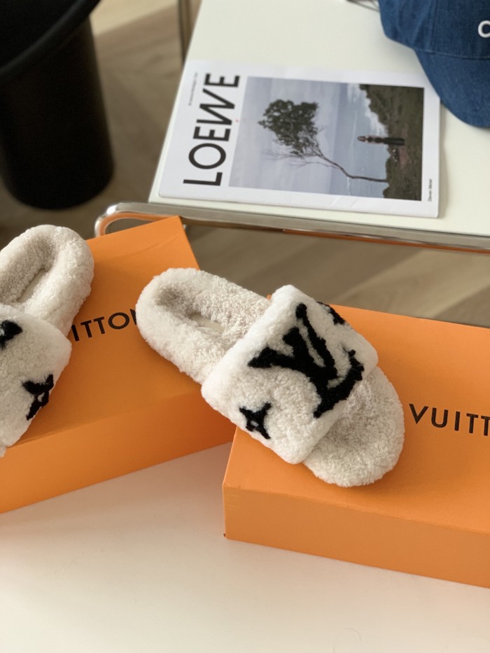 Louis Vuitton Womens Shoes Slide Slippers for Winter Wool Fabric Luxury Brand Designer PASEO FLAT COMFORT MULE with Original Box