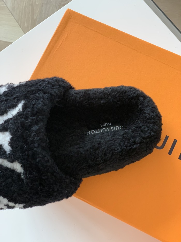Louis Vuitton Womens Shoes Slide Slippers for Winter Wool Fabric Luxury Brand Designer PASEO FLAT COMFORT MULE with Original Box