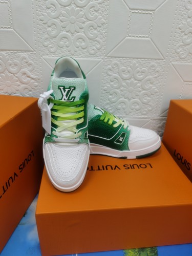 Louis Vuitton Womens Shoes Fashion Sneakers Design Luxury Brand LV TRAINER SNEAKER Mix of materials with Original Box 1A9JI9