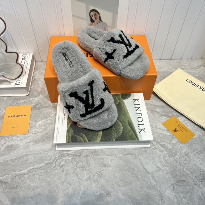 Louis Vuitton Womens Shoes Slide Slippers for Winter Wool Fabric Luxury Brand Designer PASEO FLAT COMFORT MULE with Original Box