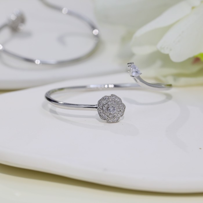 Chanel Luxury Womens Bracelet