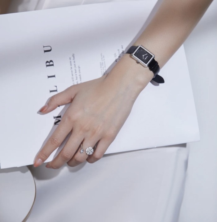 Chanel Luxury Womens Ring