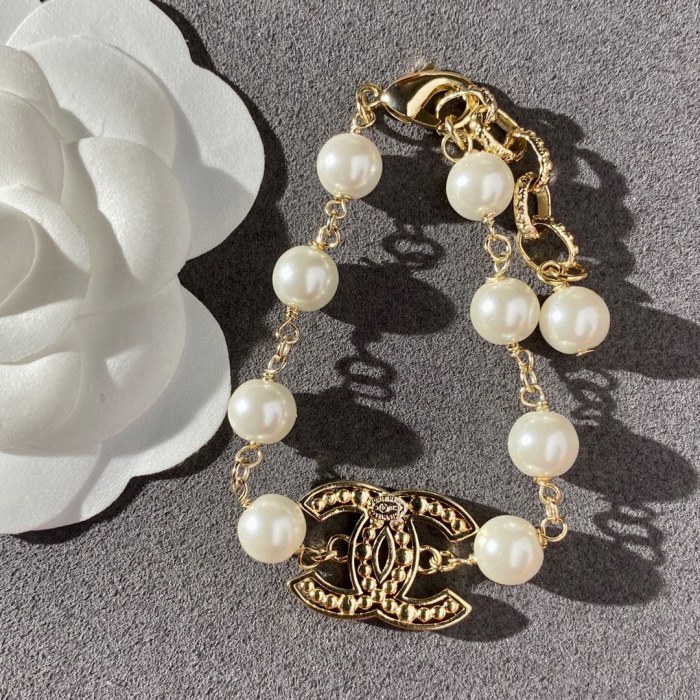 Chanel Luxury Womens Bracelet
