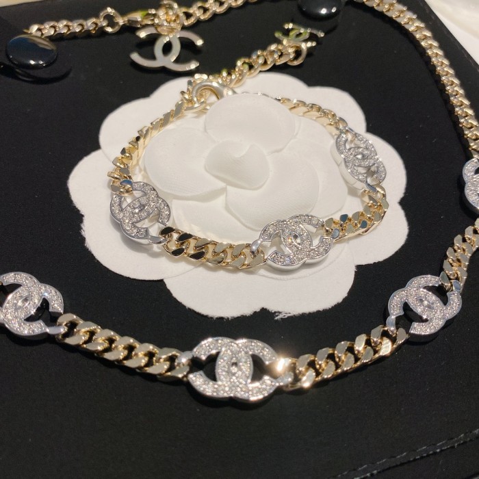 Chanel Luxury Womens Bracelet XSL0038 Necklaces XXL0103