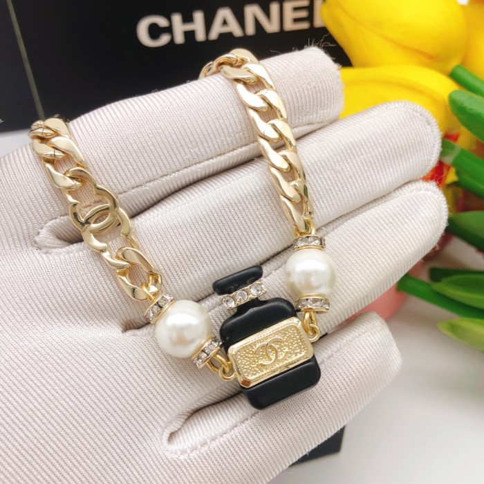 Chanel Luxury Womens Bracelet XSL0028
