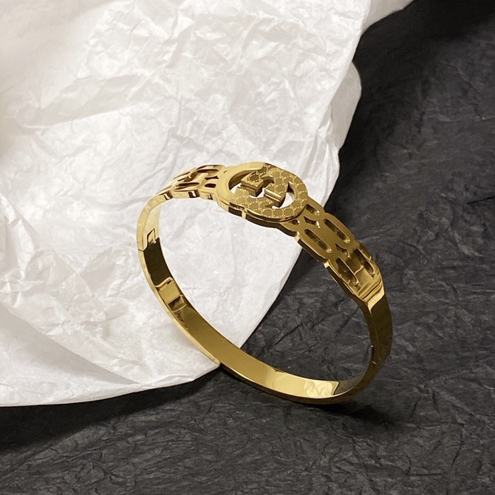 Gucci Luxury Womens Bracelet