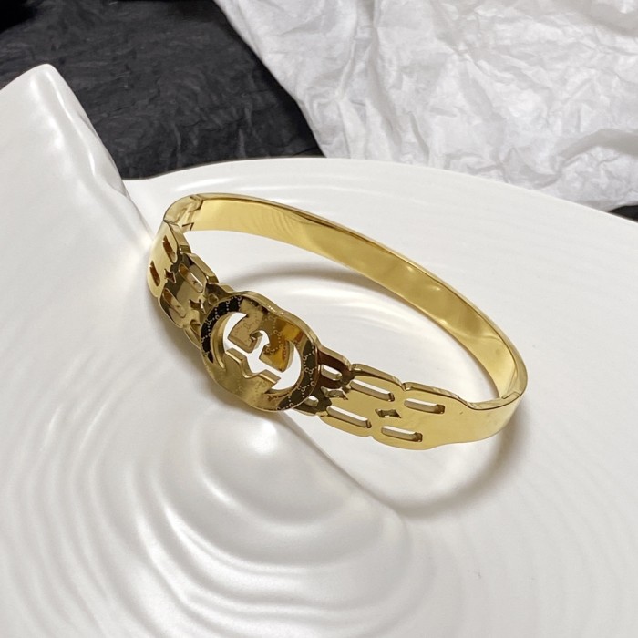 Gucci Luxury Womens Bracelet