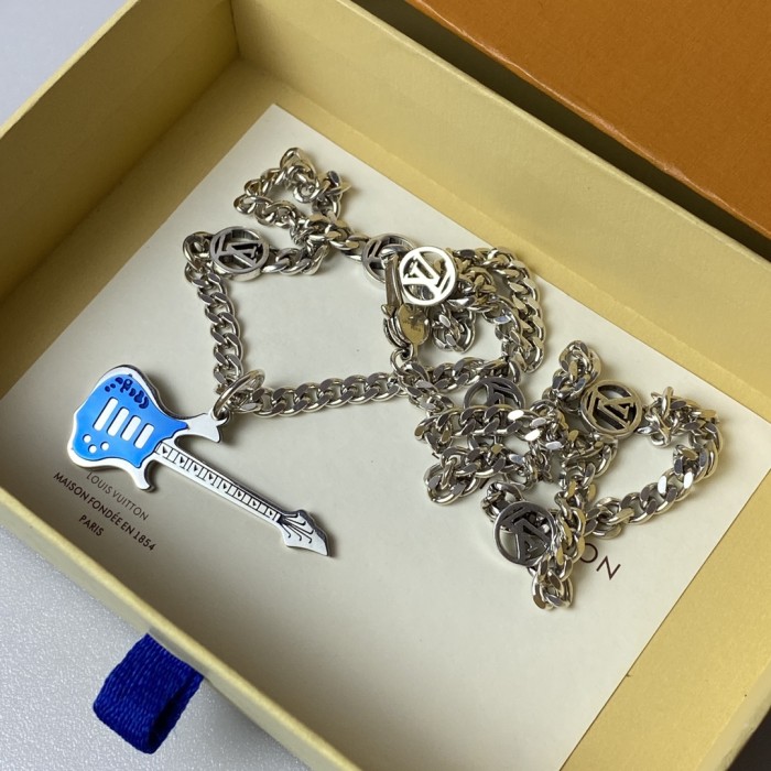 Louis Vuitton Luxury Men Womens Necklace
