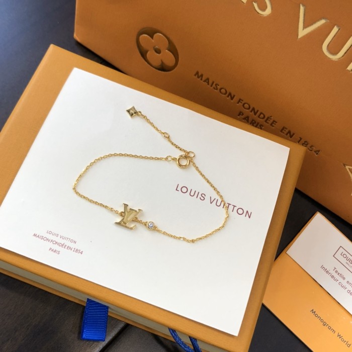 Louis Vuitton Luxury Womens Bracelet