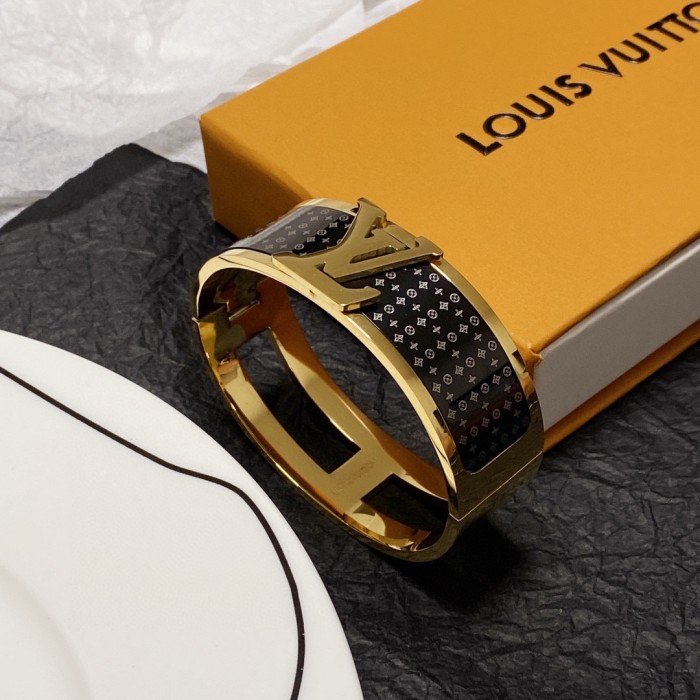 Louis Vuitton Luxury Womens Bracelet