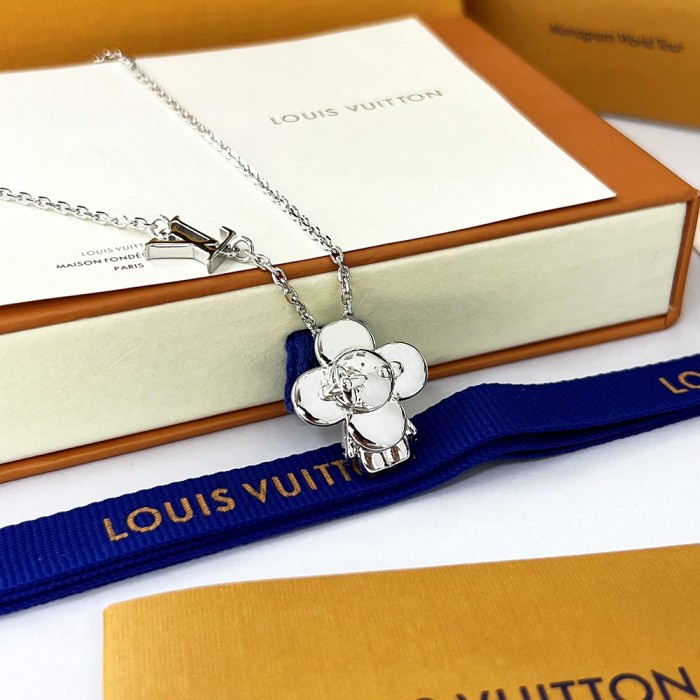 Louis Vuitton Luxury Womens Necklace XP604