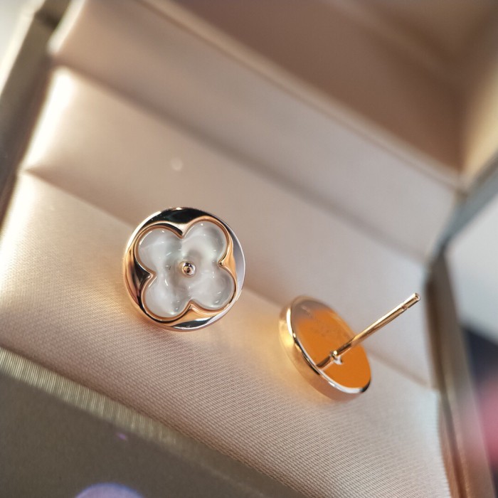 Louis Vuitton Luxury Womens Earrings